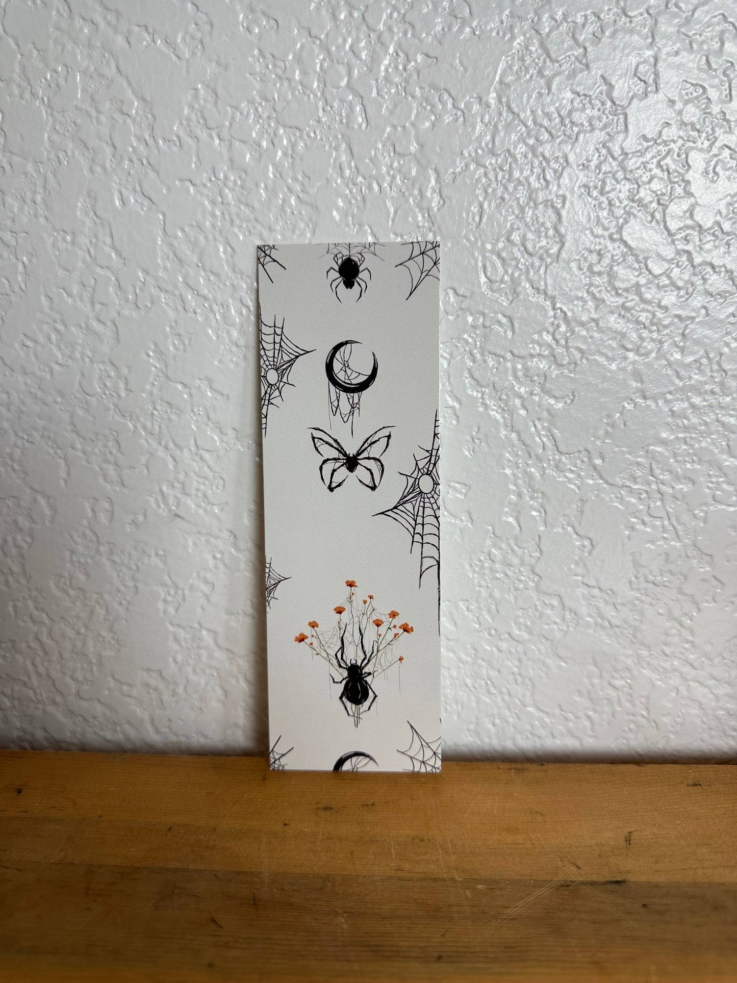 Spider bookmark