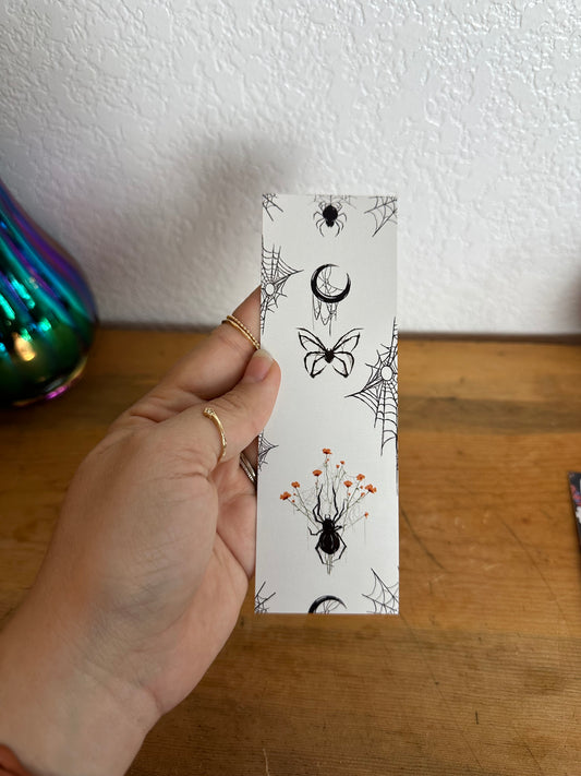 Spider bookmark